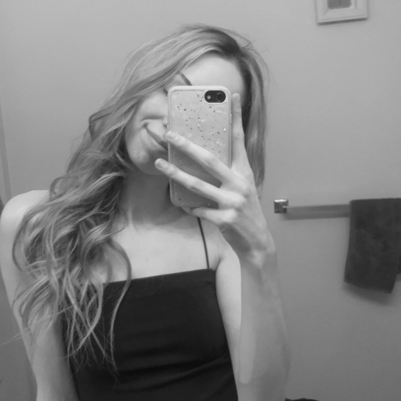 Meet your Posher, Sarah - Picture 1 of 1